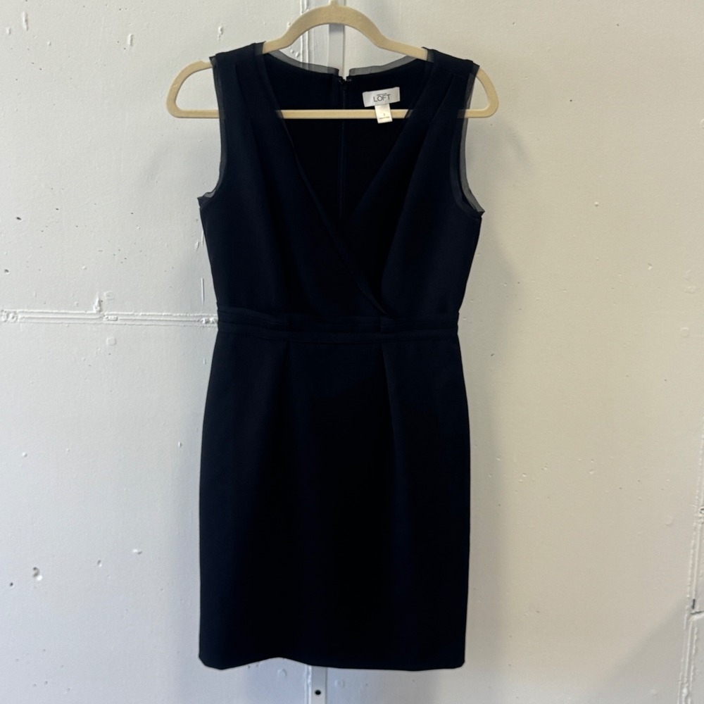 2010s Ann Taylor LOFT Sleeveless V-Neck Sheer Trim Sheath Knee Length Dress 2